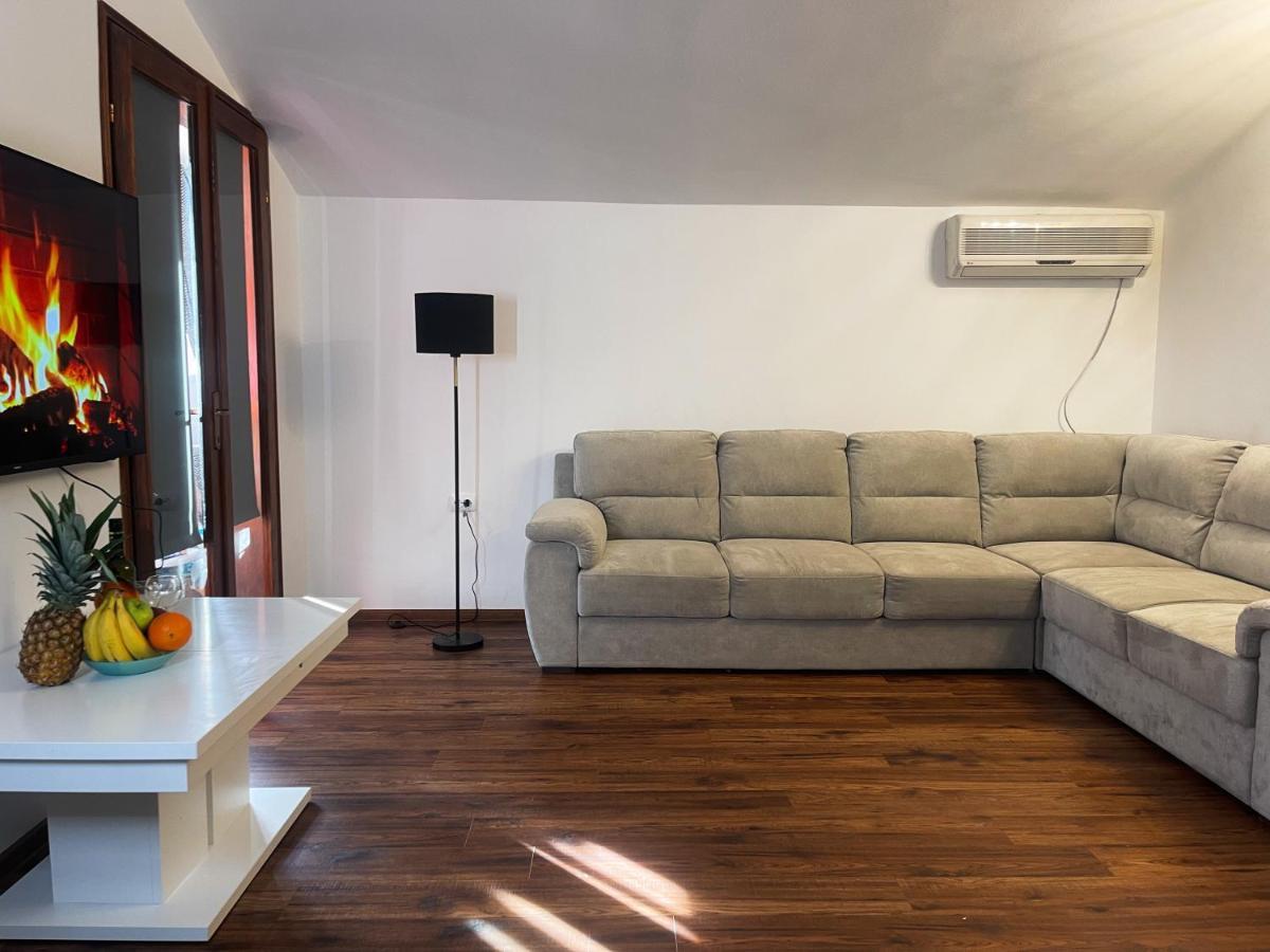 Family Residence Petrovac Εξωτερικό φωτογραφία